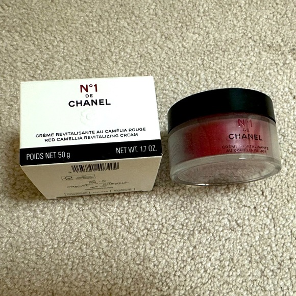 Chanel Red Camellia Revitalizing Cream - Picture 1 of 6